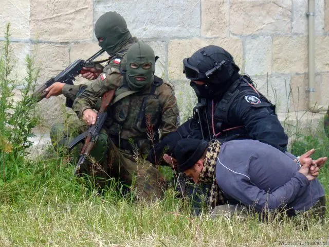 Atak terrorystyczny na wiadukt