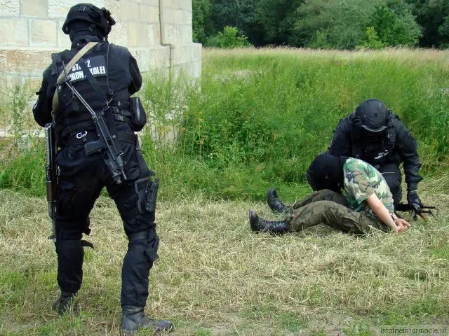 Atak terrorystyczny na wiadukt