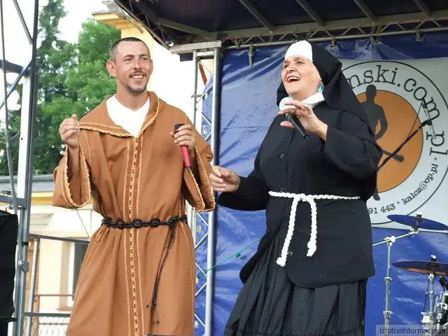 Przemiana wygrała z artystami po rzutach karnych