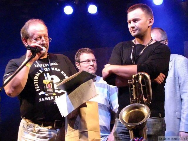 Po lewej: Michał Nit z Juicy Band