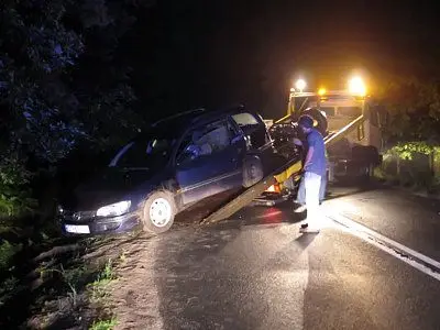 W połowie trasy Bolesławiec-Kliczków są zakręty, na których trzeba zwolnić