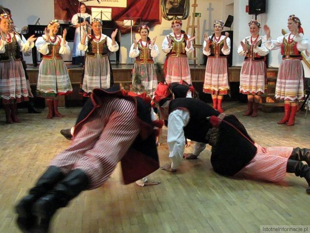 Koncert ZPiT „Mały Bolesławiec” oraz ZPiT „Krakowiak”