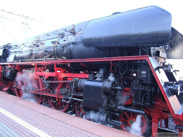 Zabytkowy pociąg przejechał przez Bolesławiec