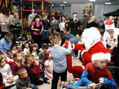 Na dzieci czeka wiele prezentów