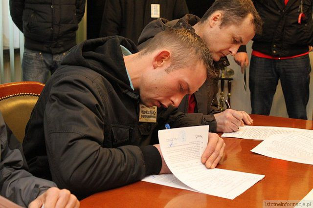 23 ŚBA: kolejne kontrakty podpisane