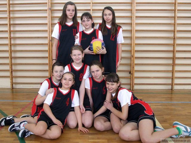 Siatkarki z Brzeźnika najlepsze w gminie