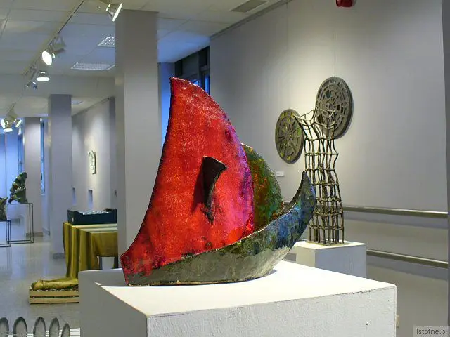 Prace krakowskich ceramików w galerii "Długa"