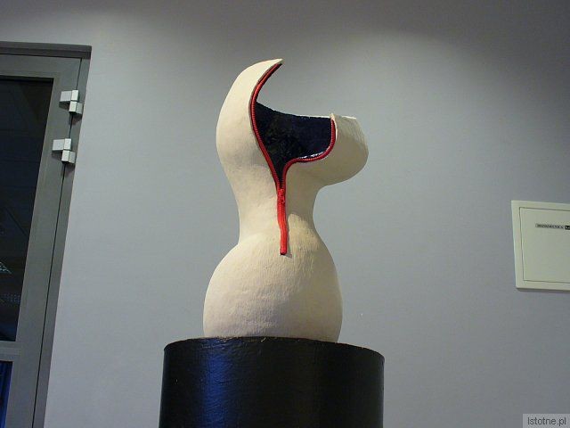 Prace krakowskich ceramików w galerii "Długa"