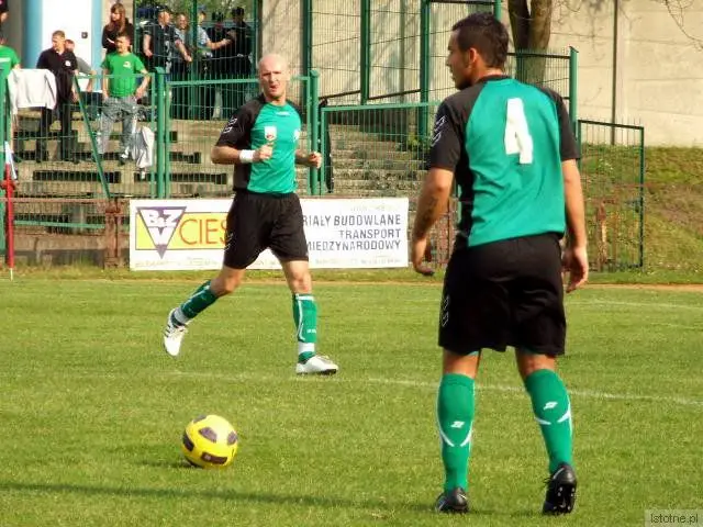 Karol Bednarowski (przy piłce) i Jakub Wołyński