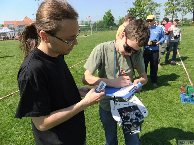Pilot z sędzią