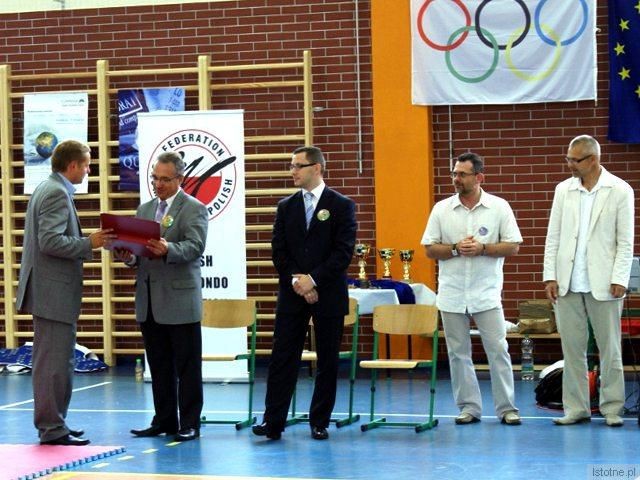 W uroczystym otwarciu turnieju wzięli udział m.in. Prezydent Bolesławca Piotr Roman i Burmistrz Prnjavora Darko Tomaš