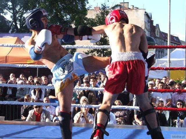 Pokaz boksu tajskiego