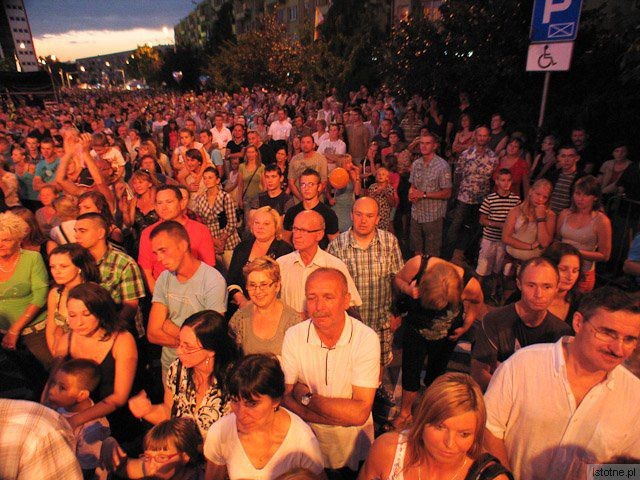 Publiczność na koncercie zespołu Sumptuastic