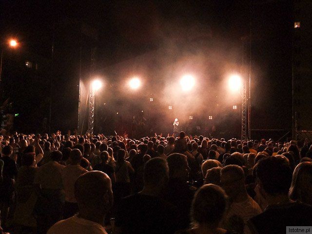 Publiczność na koncercie Ani Dąbrowskiej