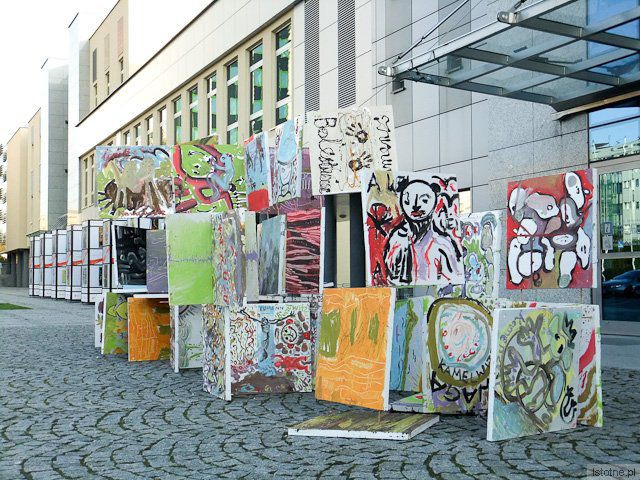 Prace przed budynkiem BOK-MCC