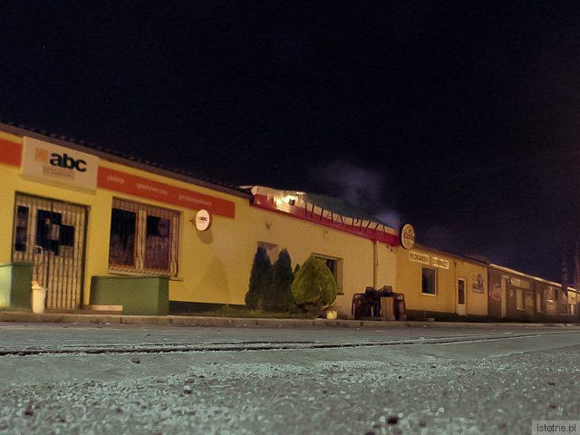 Pizzeria i sklep przy ulicy Gałczyńskiego