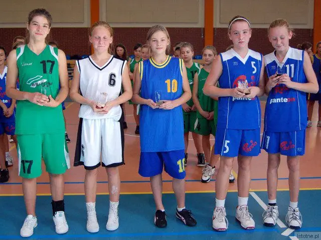 Najlepsza piątka turnieju: Martyna Kowalska, Marika Kowalczyk, Weronika Wiśniowiecka, Julia Polowczyk i Karolina Stefańczyk