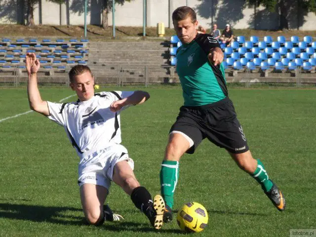 Przy piłce Marek Kumoś