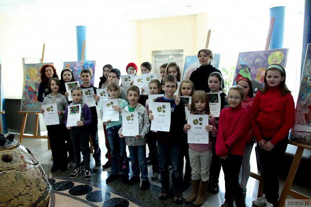 Wszyscy uczestnicy zimowych warsztatów otrzymali pamiątkowe dyplomy