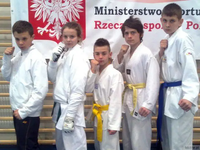 Mateusz Pytliński, Wiktoria Knapczyk, Dawid Poznański, Mateusz Boczarski i Marcin Skiba