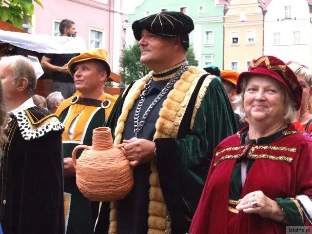 Burmistrz Nowogrodźca Robert Relich