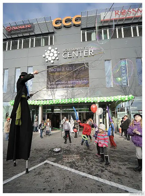 Animacje przed galerią City Center