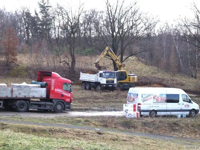 Sklep powstanie w miejscu dawnego parkingu strzeżonego