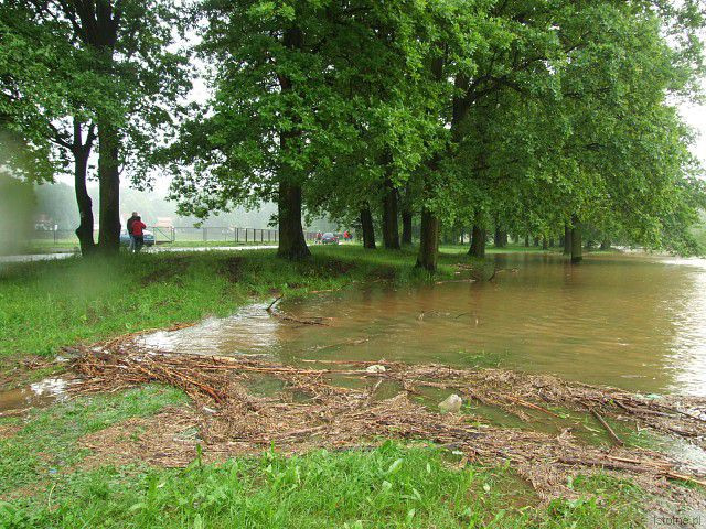 Rzeka Bóbr. 4 czerwca, godzina 18:00.