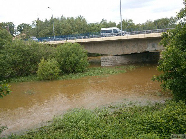 Most nad rzeką Bóbr ul. Zgorzelecka. 5 czerwca 2013.