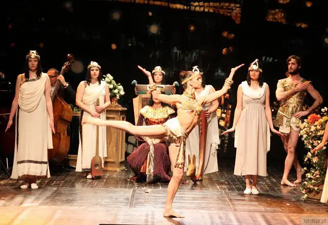 Scena z opery "Aida", Amneris i Aicha walczą o względy Radamenesa