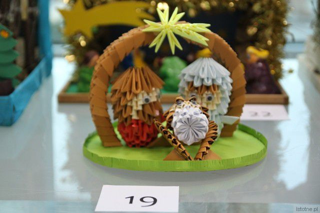 Wyróżniona szopka Doroty Chojnickiej i Martyny Chojnickiej (Szkoła Podstawowa nr 4)