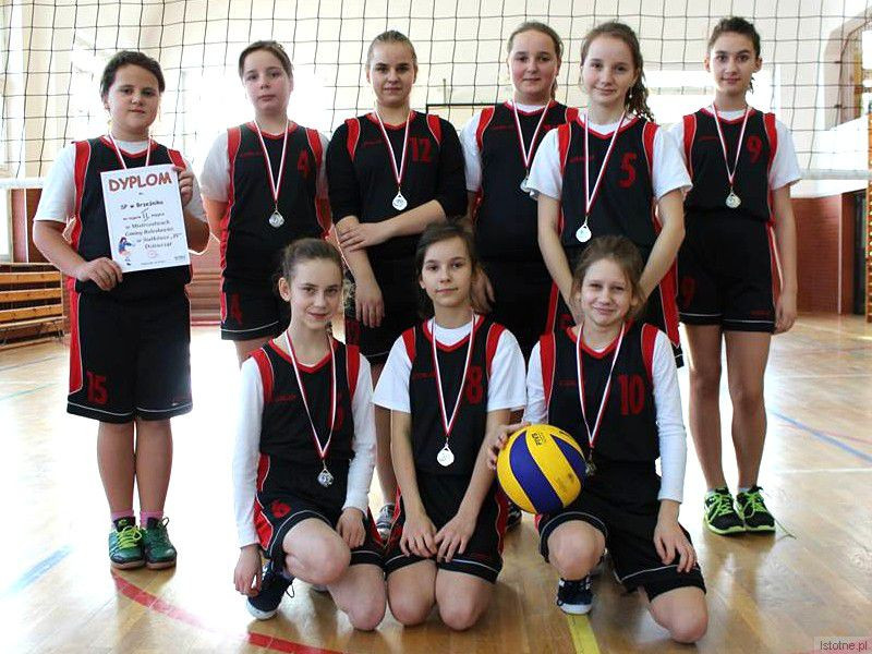 Dziewczęta z Brzeźnika zajęły miejsce drugie