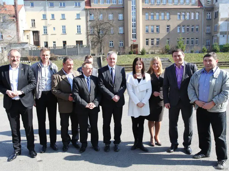 Uczestnicy piątkowej konferencji z wiceministrem Tomaszem Półgrabskim (drugi od prawej)