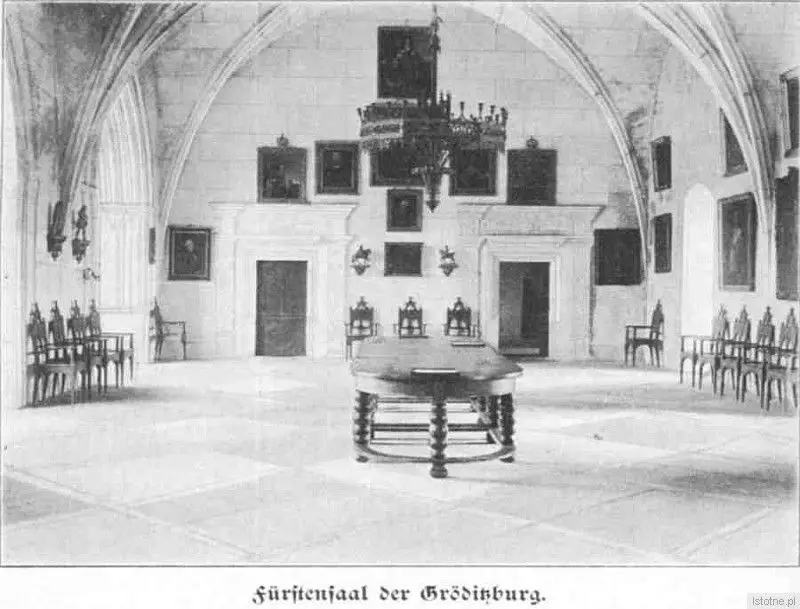 Sala zamkowa na początku XX wieku