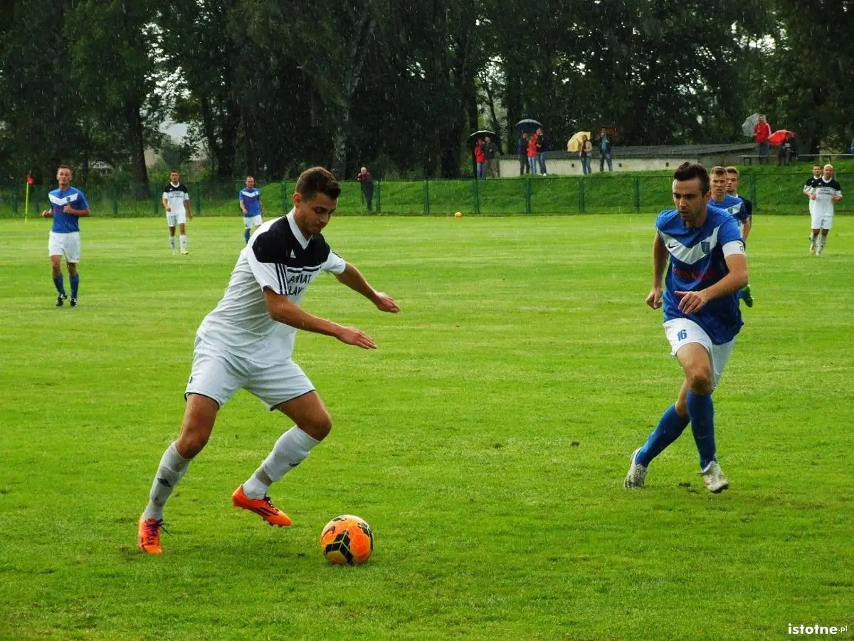 BKS pokonał Włókniarza 5:1