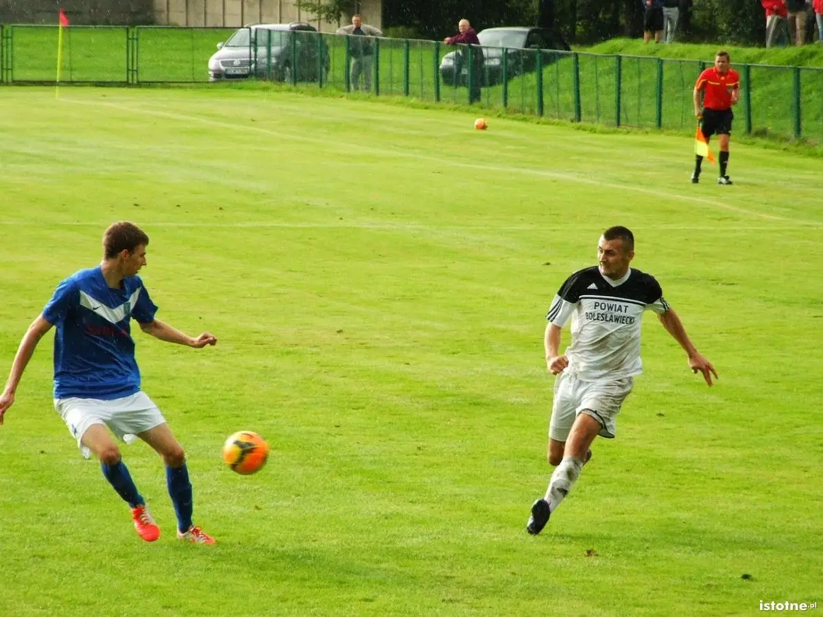 BKS pokonał Włókniarza 5:1