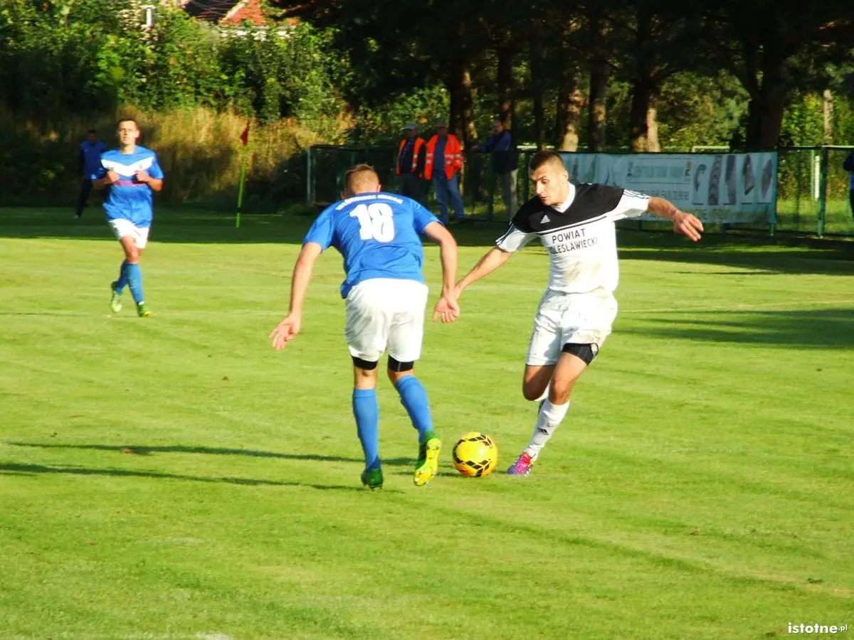 BKS pokonał Włókniarza 5:1