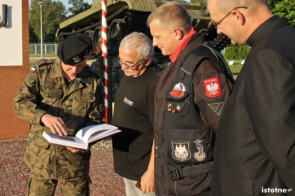 Rajd Śladami Gąsienic 1 Dywizji Pancernej generała Maczka