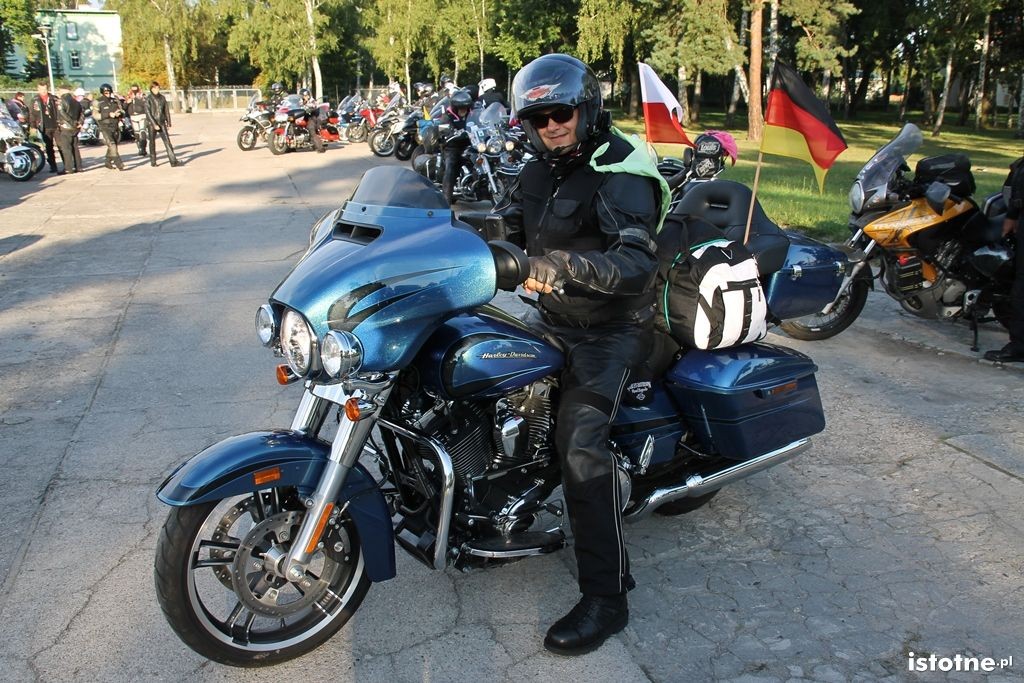 Rajd Śladami Gąsienic 1 Dywizji Pancernej generała Maczka