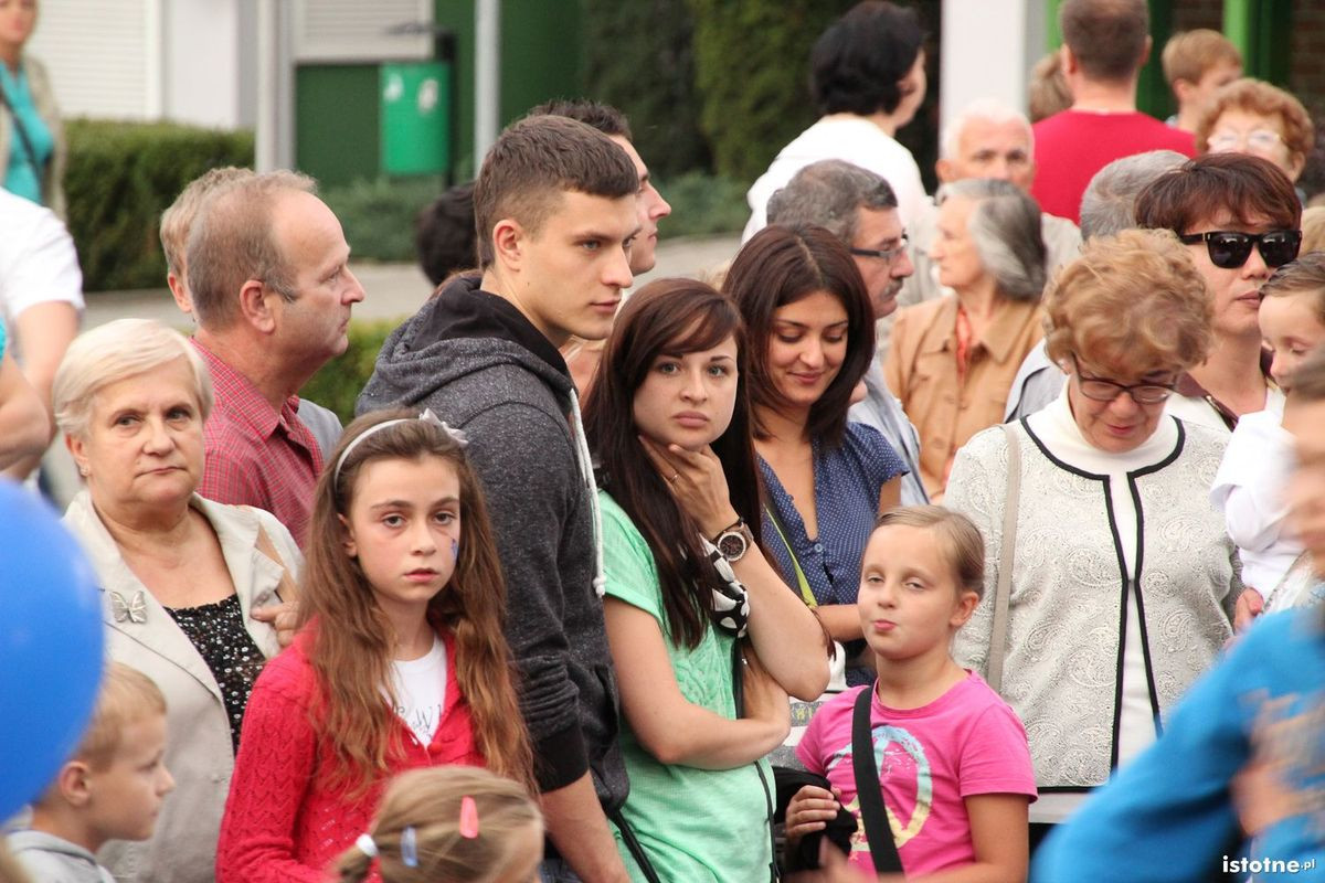 Publiczność oglądająca paradę