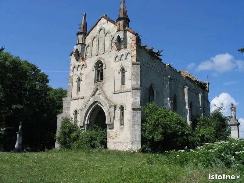 Ruiny Kościoła w Maksymówce