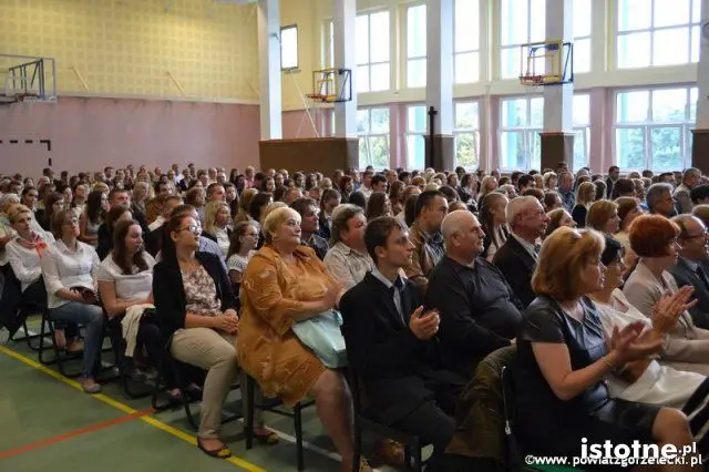 Stypendia i awanse wręczone