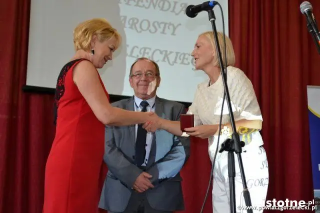 Stypendia i awanse wręczone