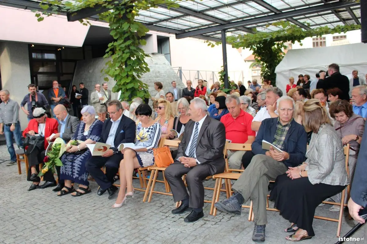 Wernisaż wystawy „50 lat Plenerów Ceramiczno-Rzeźbiarskich w Bolesławcu”