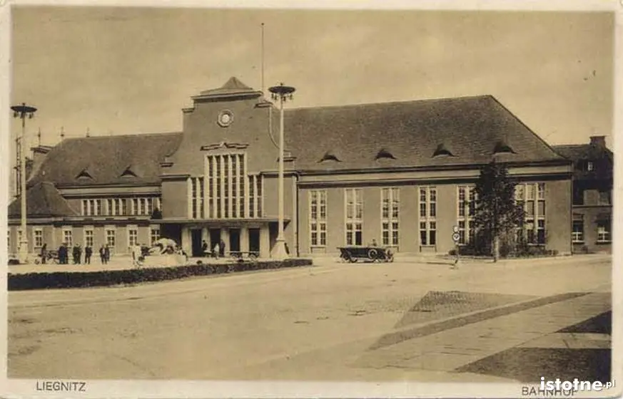 Dworzec kolejowy w 1930 r.