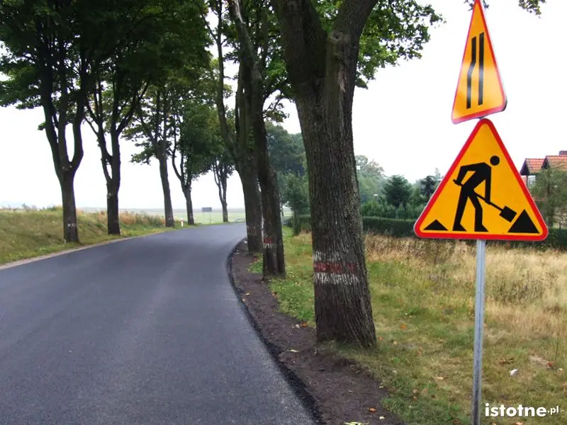 Policyjne kontrole na wyremontowanej drodze