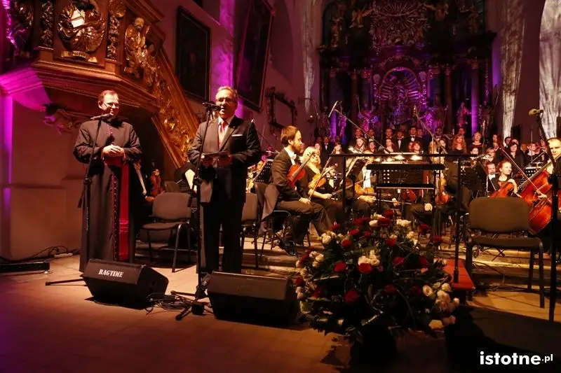 Koncert z muzyką Czas Honoru