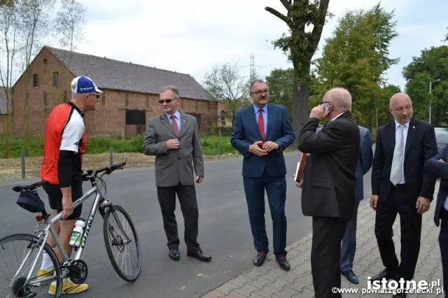 Otwarcie wyremontowanej drogi powiatowej