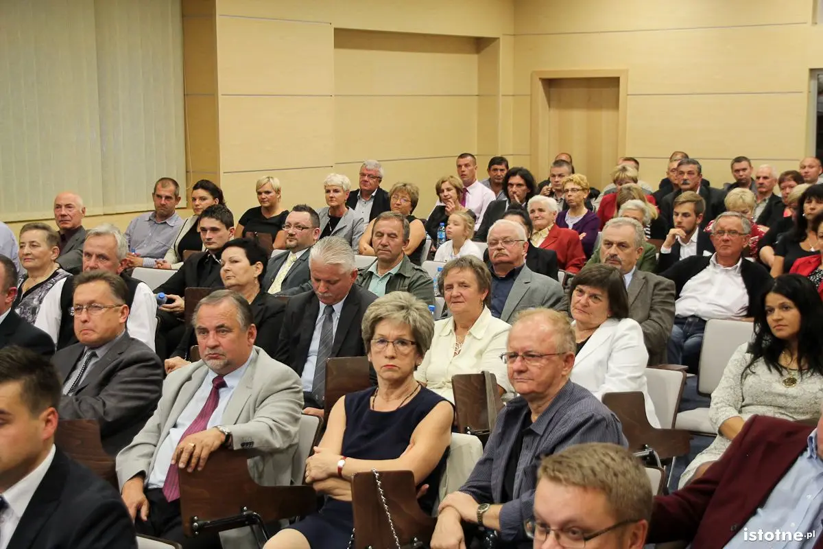 Kandydaci do rady miasta i powiatu z ramienia PSPB