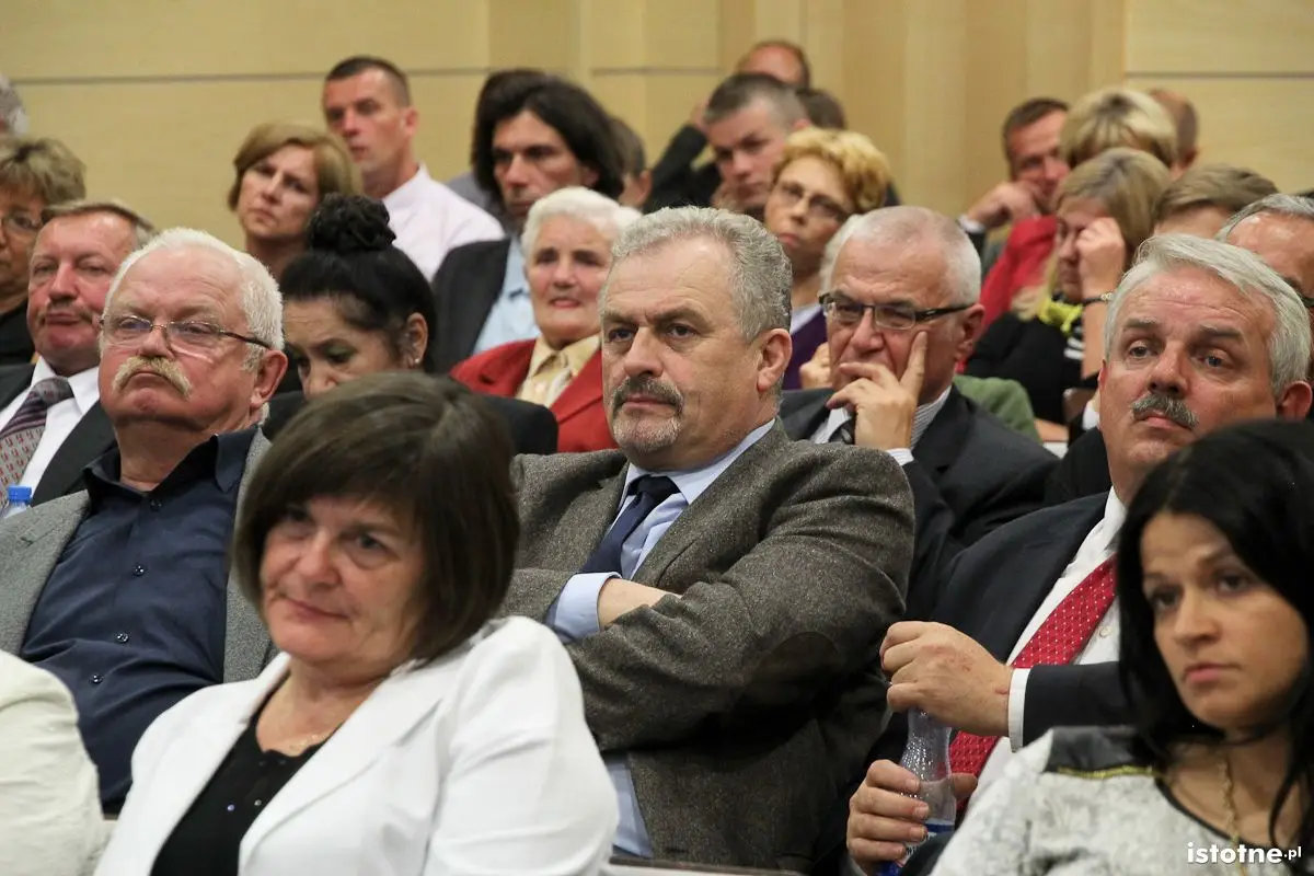 Kandydaci do rady miasta i powiatu z ramienia PSPB